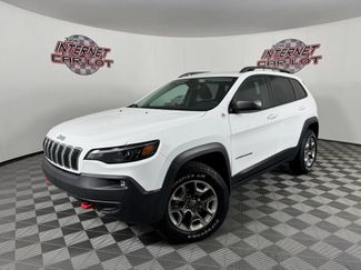 Used 2019 Jeep Cherokee Trailhawk w/ Cold Weather Group AWD/4WD video 1