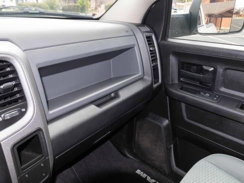Used 2018 RAM 2500 Tradesman w/ Chrome Appearance Group AWD/4WD image 25