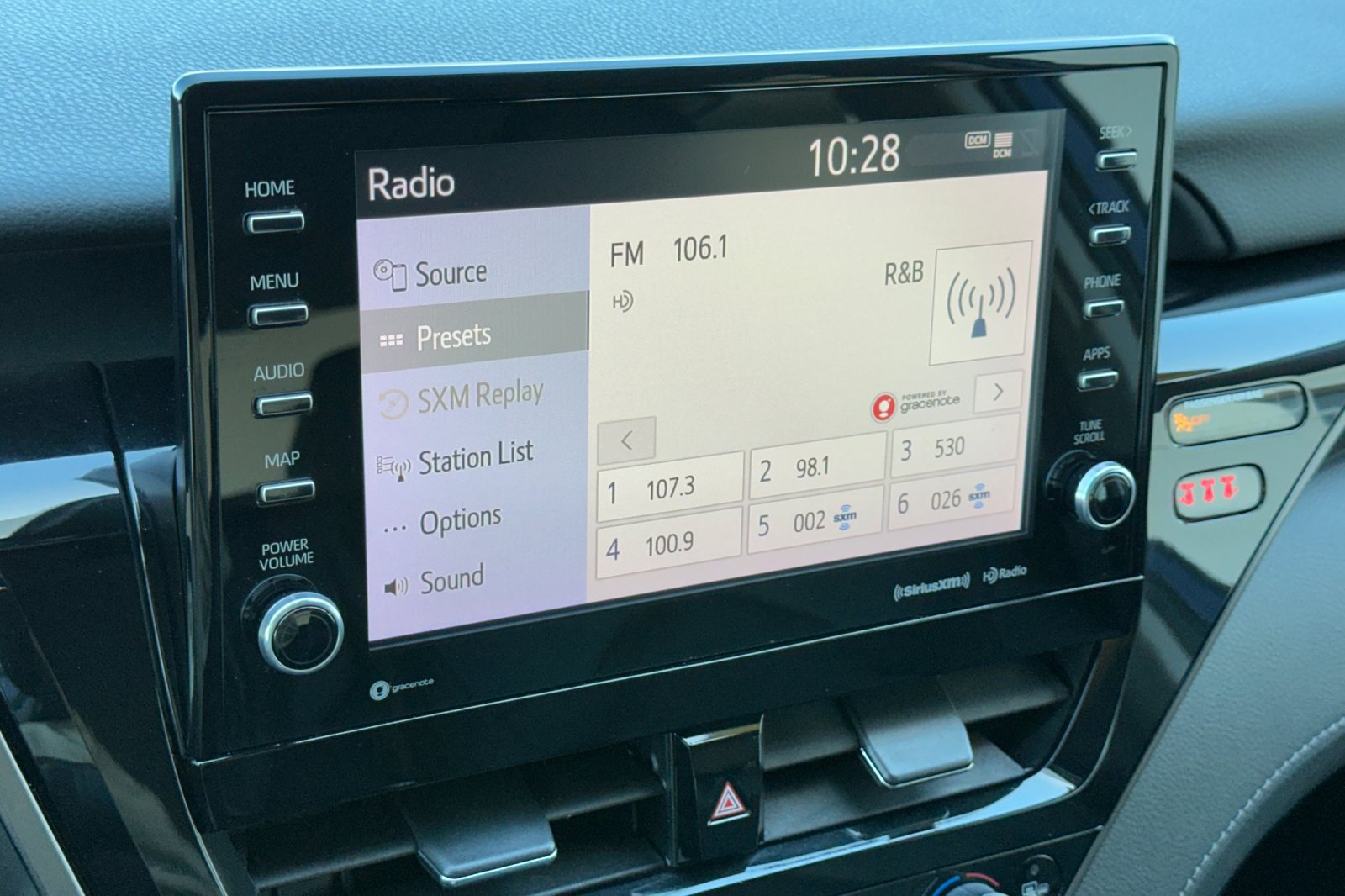 Certified 2021 Toyota Camry XLE FWD image 17