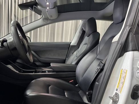 Used 2020 Tesla Model 3 Long Range image 24