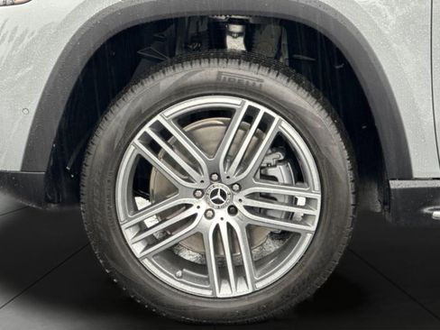 New 2026 Mercedes-Benz GLS 450 4MATIC image 4