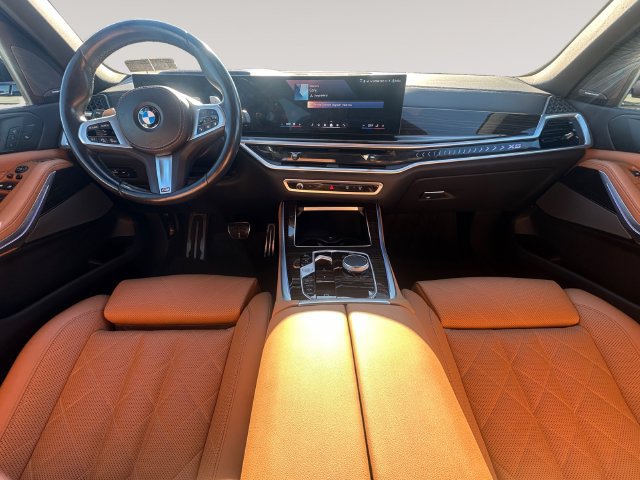Used 2024 BMW X5 xDrive40i w/ M Sport Package AWD/4WD image 10