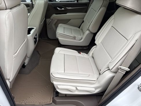 Used 2022 GMC Yukon Denali image 6