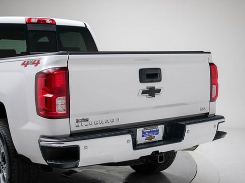 Used 2018 Chevrolet Silverado 1500 LTZ w/ LTZ Plus Package image 4