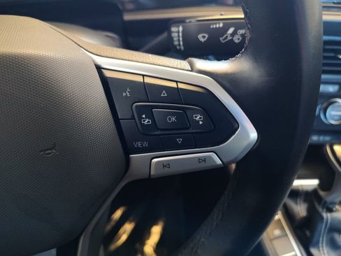 Used 2024 Volkswagen Jetta SE image 25