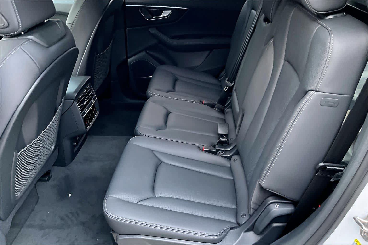 New 2026 Audi Q7 3.0T Premium Plus AWD/4WD image 19