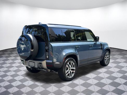 New 2026 Land Rover Defender 110 S AWD/4WD image 9