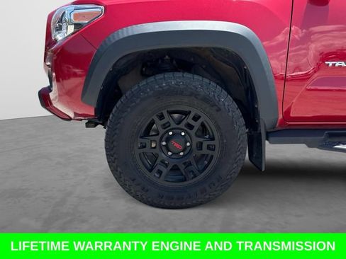 Used 2021 Toyota Tacoma TRD Off-Road w/ Technology Package AWD/4WD image 11