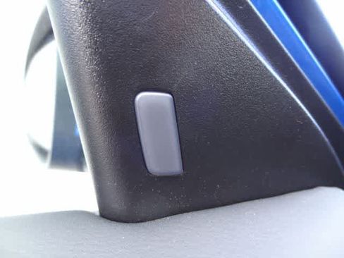 Used 2025 Nissan Sentra SV FWD image 14