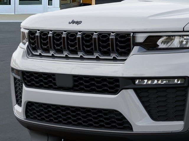 New 2026 Jeep Grand Cherokee Limited w/ Limited Altitude Package AWD/4WD image 11