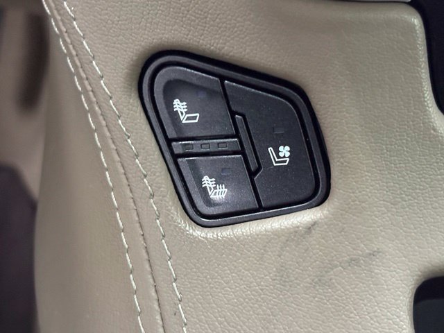 Used 2019 GMC Yukon XL SLT AWD/4WD image 46