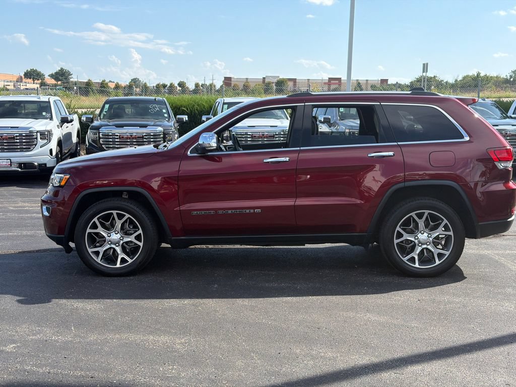 Used 2022 Jeep Grand Cherokee Limited w/ Tech Group AWD/4WD image 9