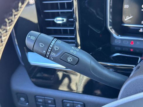 New 2025 GMC Sierra 1500 SLT w/ SLT Premium Plus Package image 18