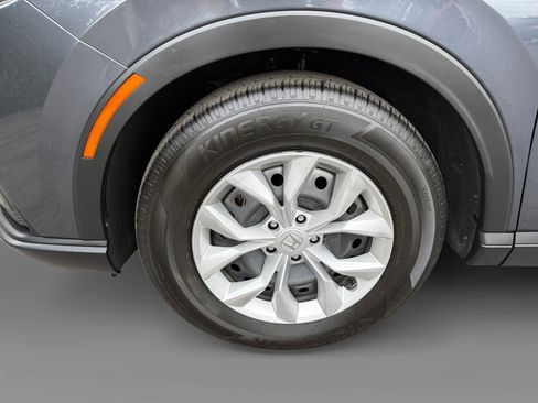 Used 2025 Honda CR-V LX image 9