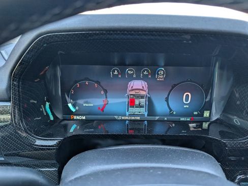 Used 2025 Ford F150 Lariat w/ Equipment Group 501A Mid image 14