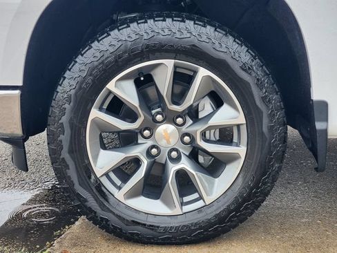 Certified 2026 Chevrolet Silverado 1500 LT AWD/4WD image 10