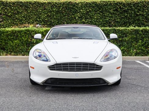 Used 2016 Aston Martin DB9 GT RWD image 23
