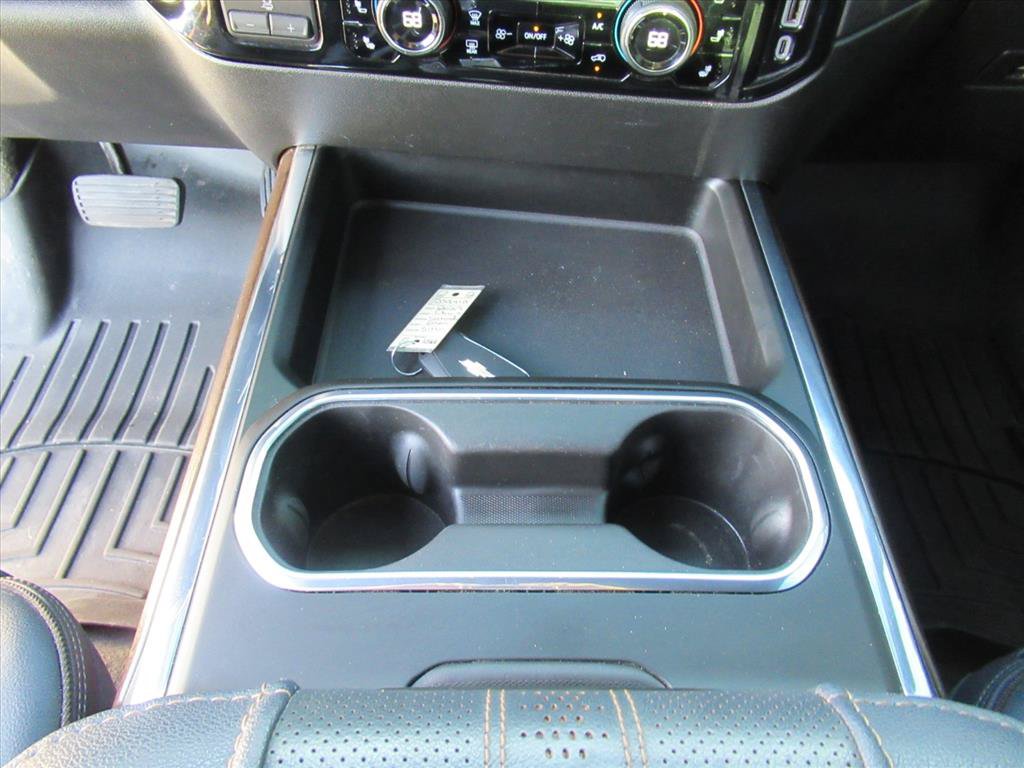 Used 2024 Chevrolet Silverado 2500 High Country w/ Technology Package AWD/4WD image 22