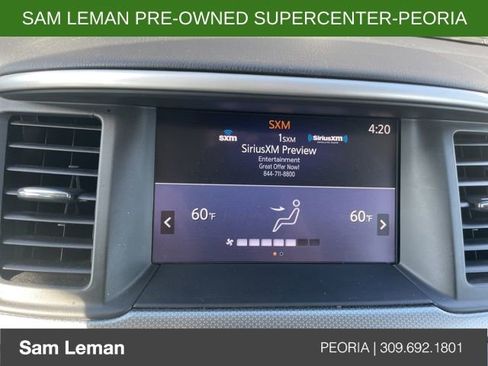 Used 2017 Nissan Pathfinder SL image 8