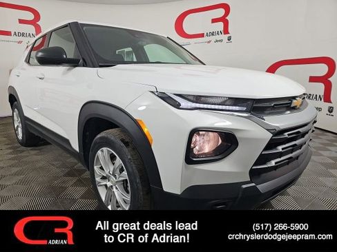 Used 2023 Chevrolet TrailBlazer LS AWD/4WD image 1