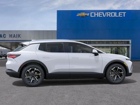 New 2026 Chevrolet Equinox EV LT FWD image 5