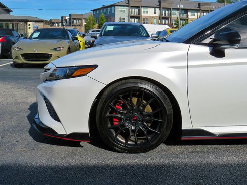 Used 2023 Toyota Camry XSE image 31