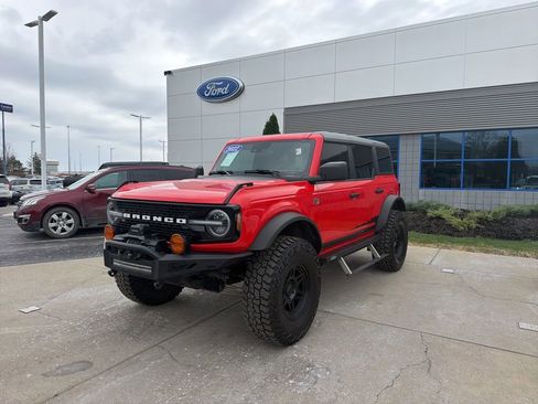 Used 2022 Ford Bronco Wildtrak image 11