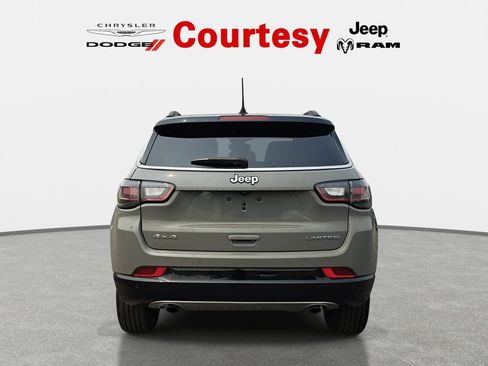 Certified 2023 Jeep Compass Limited w/ Elite Group AWD/4WD image 5