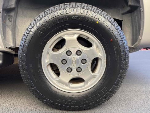 Used 2005 Chevrolet Tahoe LS w/ Preferred Equipment Group image 20