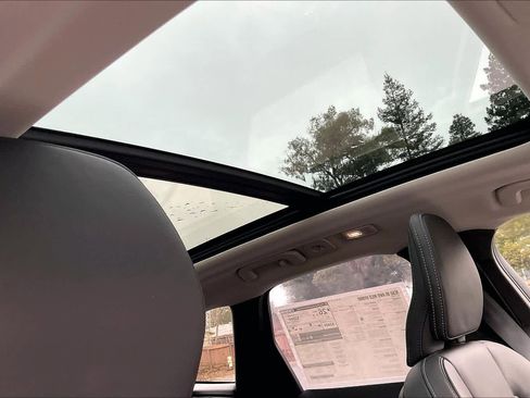 New 2026 Volvo XC60 B5 Ultra w/ Climate Package image 29