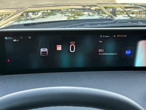 Used 2025 Ford Expedition Active image 26