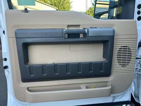 Used 2016 Ford F350 Lariat w/ Lariat Ultimate Package image 22