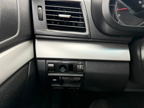 Used 2014 Subaru Outback 2.5i Premium image 28