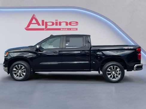 Used 2024 Chevrolet Silverado 1500 LT AWD/4WD image 2