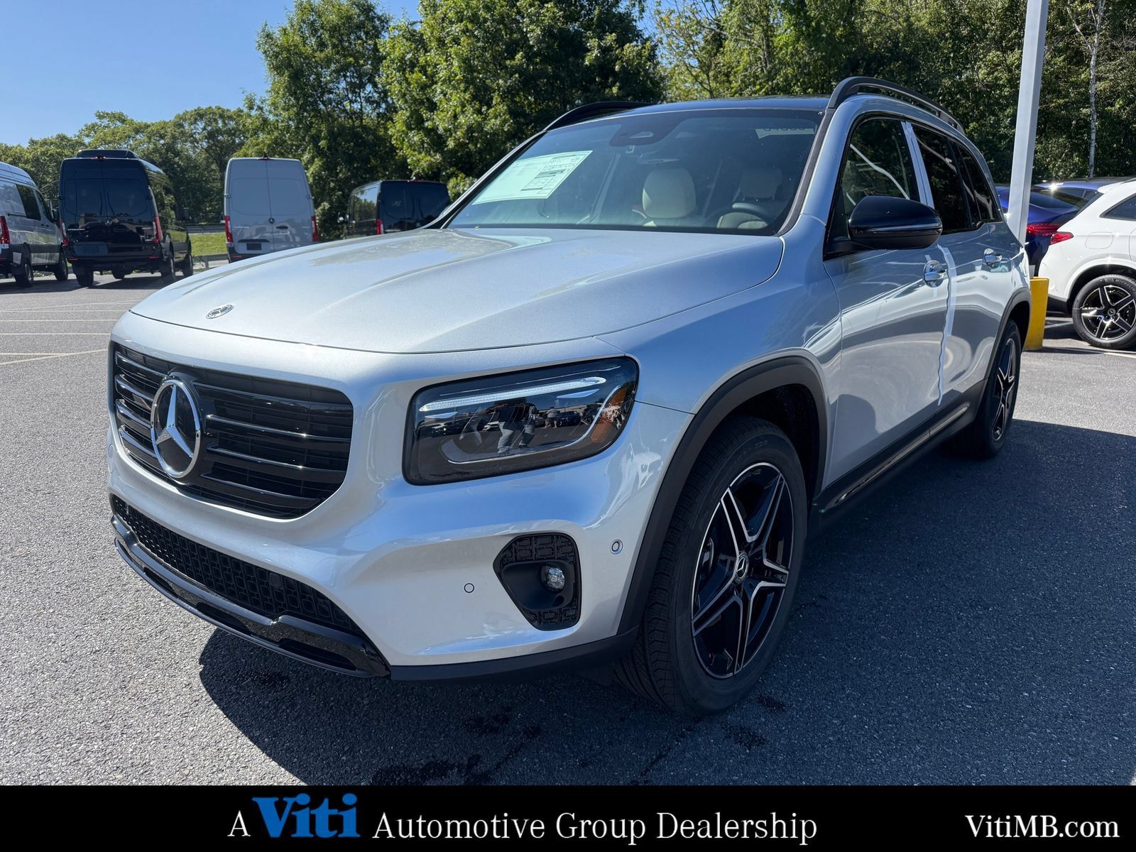 New 2026 Mercedes-Benz GLB 250 4MATIC image 4