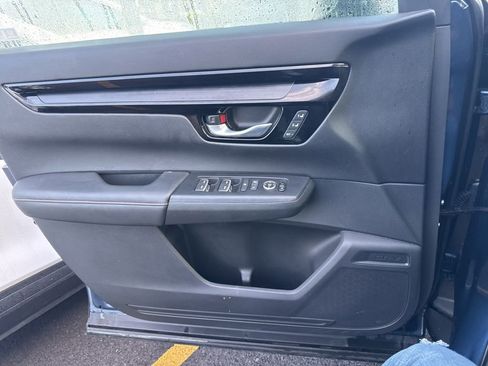 Used 2023 Honda CR-V Sport Touring image 9