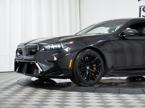 Used 2026 BMW M5 w/ Carbon Package AWD/4WD image 26