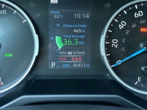 Used 2022 Toyota RAV4 LE image 21