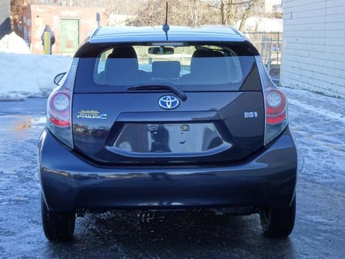Used 2012 Toyota Prius C Two image 6