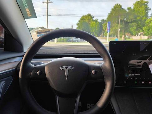 Used 2022 Tesla Model 3 RWD image 10