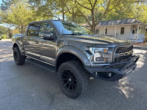 Used 2019 Ford F150 Raptor w/ Equipment Group 802A Luxury image 8
