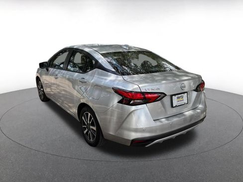 Used 2025 Nissan Versa SV FWD image 5
