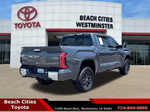 Used 2022 Toyota Tundra Capstone AWD/4WD image 12