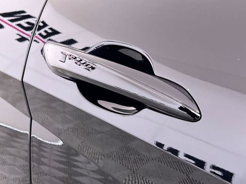 Used 2025 Hyundai Elantra Sport image 31