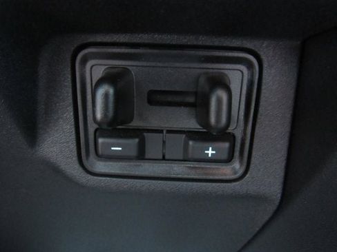 Used 2025 Ford Expedition Active AWD/4WD image 22