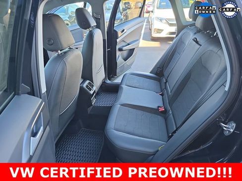 Used 2025 Volkswagen Taos SE image 18