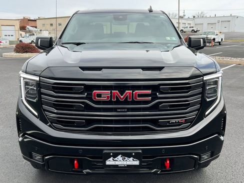 Used 2025 GMC Sierra 1500 AT4 w/ AT4 Preferred Package image 14