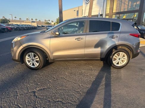 Used 2017 Kia Sportage LX FWD image 8