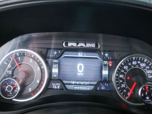 Used 2024 RAM 2500 Laramie AWD/4WD image 16