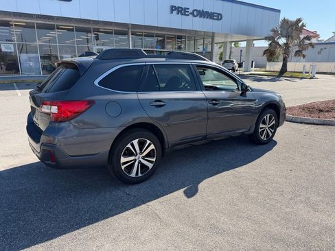 Used 2019 Subaru Outback 2.5i Limited image 3
